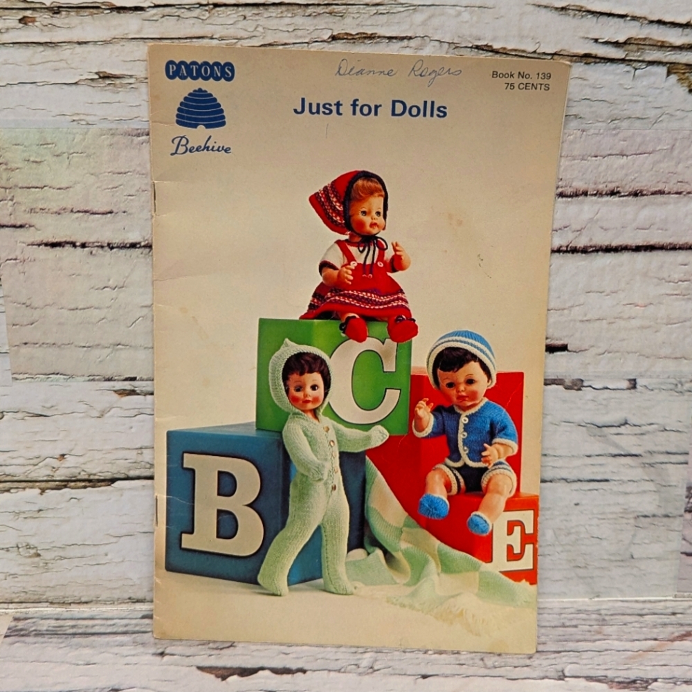 Vintage Patons Beehive Book #139 Just For Dolls Knit Pattern For Dolls & Barbies